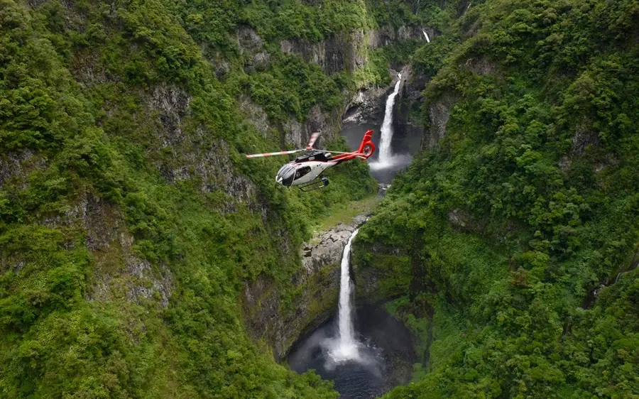 Un circo di Reunion Island visto durante il volo Excellence