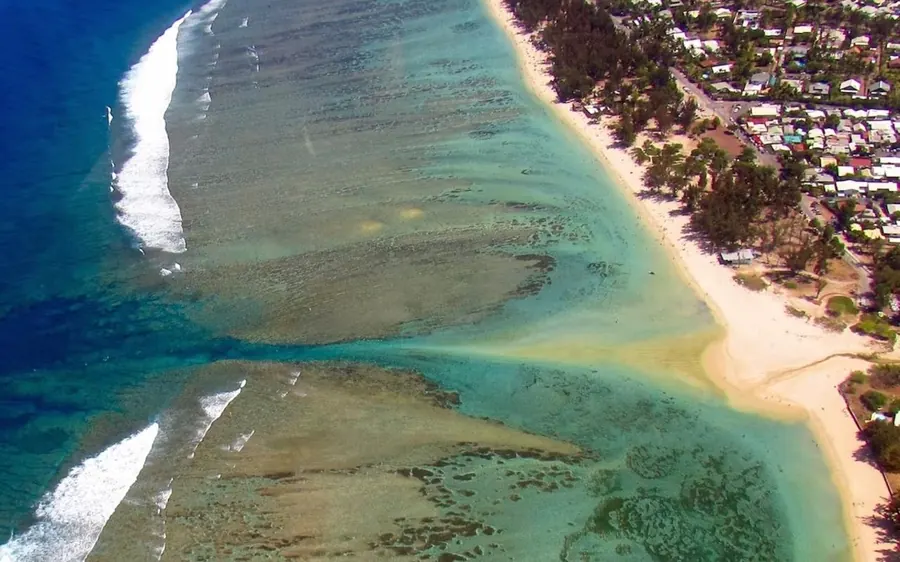 Reunion Island aus einem Ultraleichtflugzeug auf der langen Route